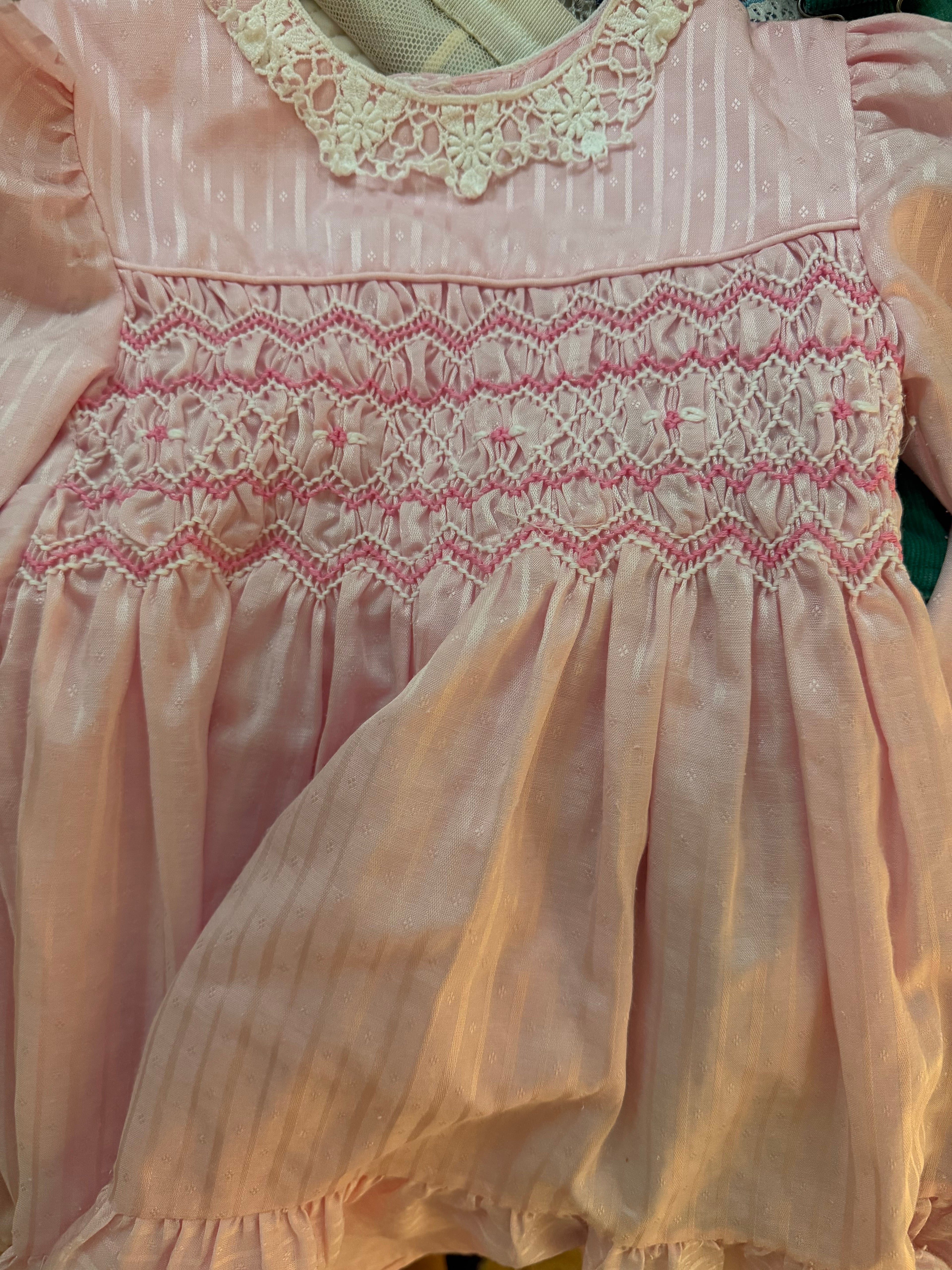 Vintage - Pink Smocked Dress w Lace Collar
